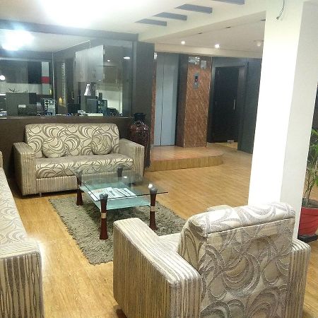 Hotel Royal Regency Bori  Екстериор снимка
