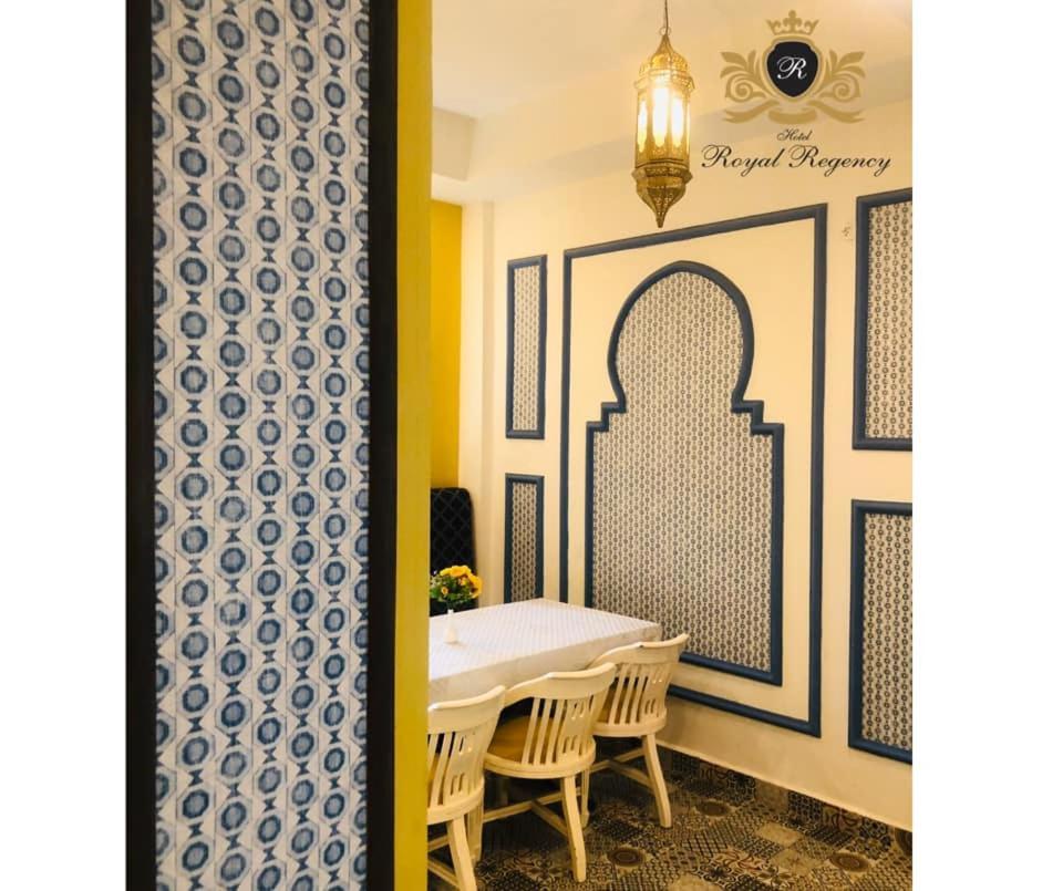 Hotel Royal Regency Bori  Екстериор снимка