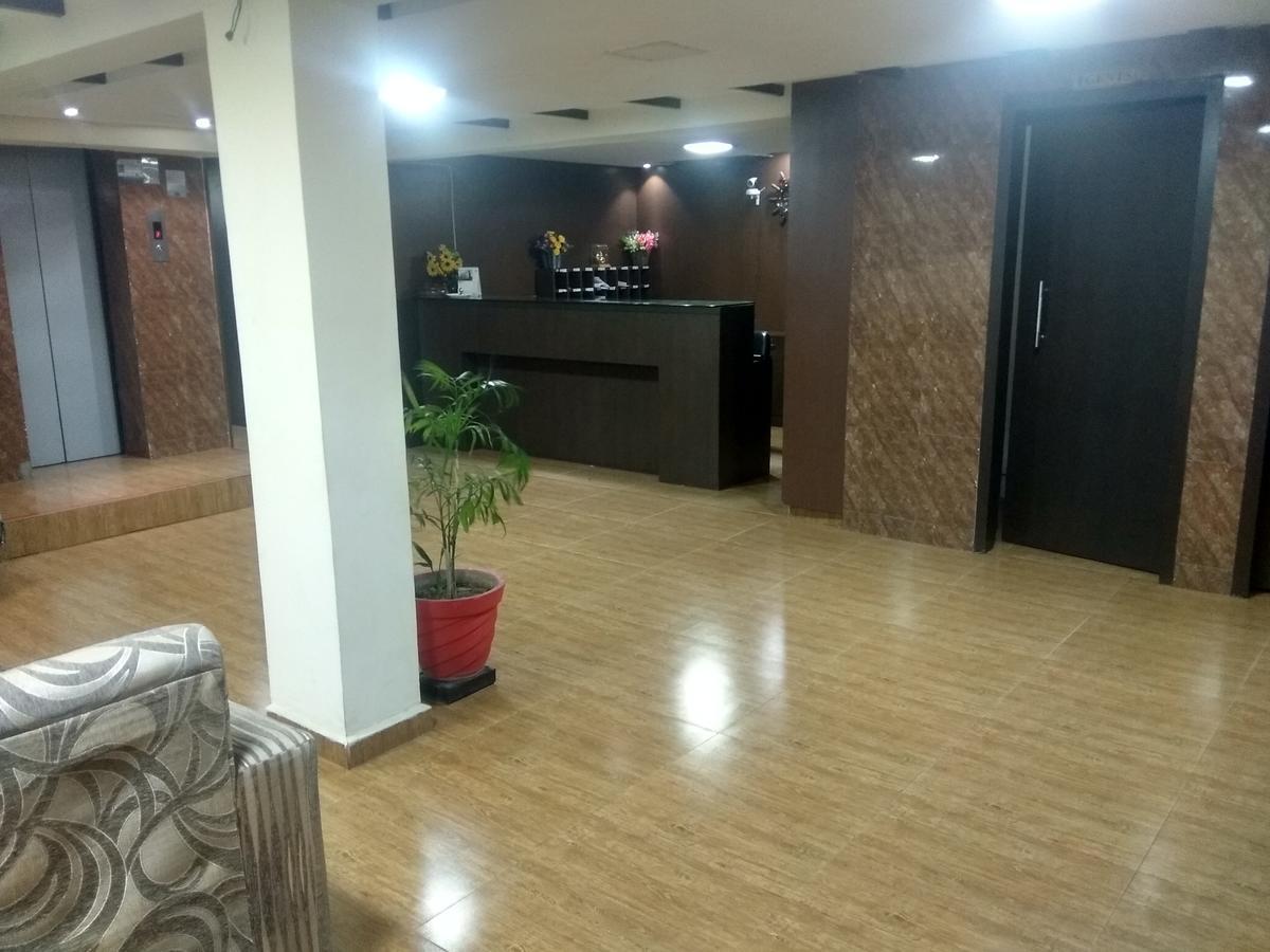Hotel Royal Regency Bori  Екстериор снимка