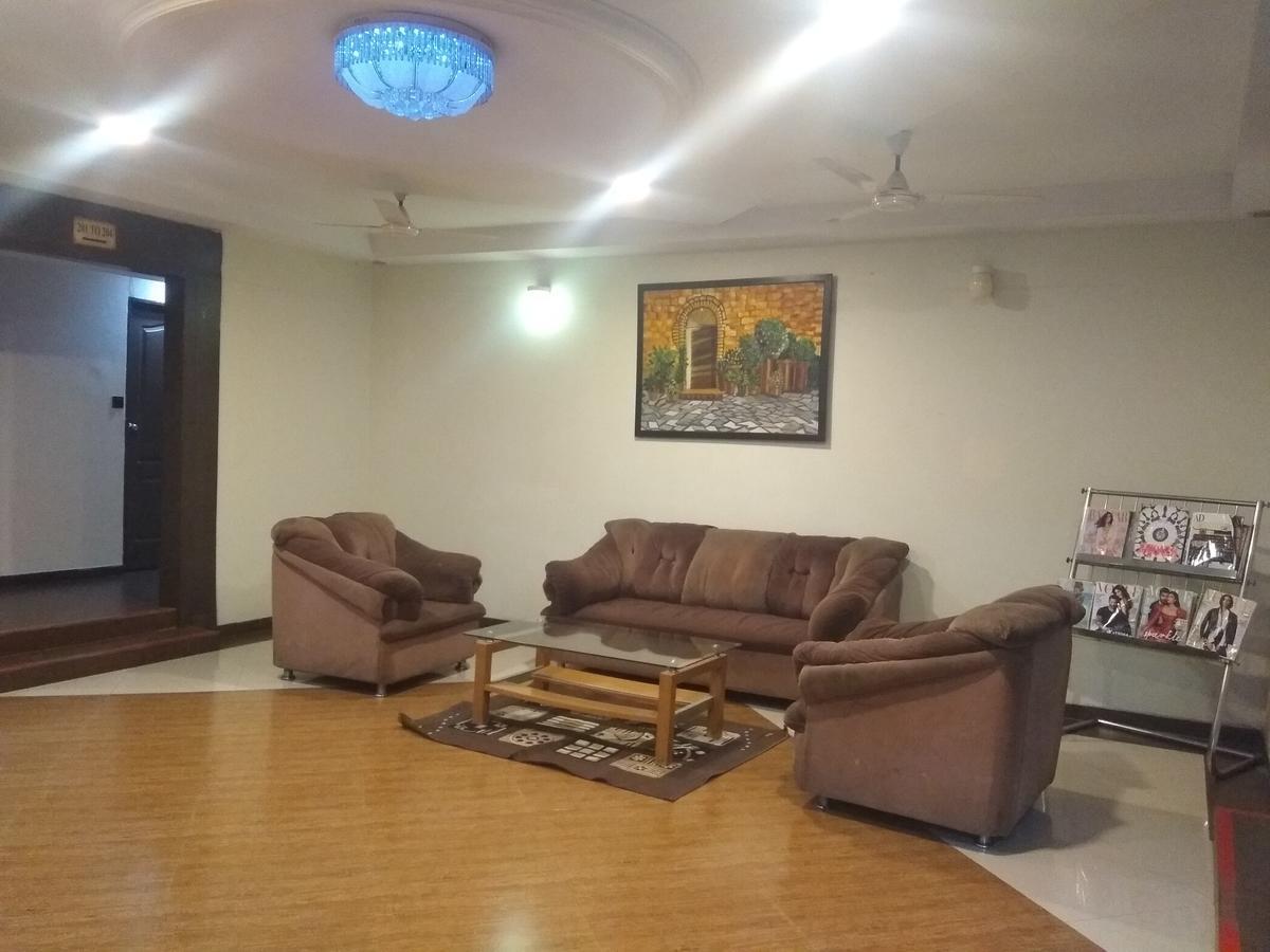 Hotel Royal Regency Bori  Екстериор снимка